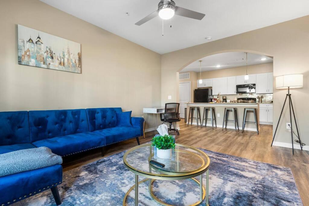 Elegant 2 Bedroom/2 Bath Condo With All Amenities ملبورن بيتش المظهر الخارجي الصورة
